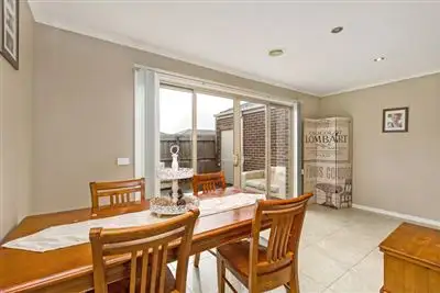 Fourth view of Homely unit listing, 2/9 Swinburne Court, Truganina VIC 3029