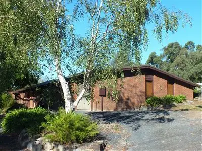 13-15 Brendan Street, Meeniyan VIC 3956