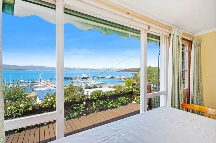 131 Flinders Street, Beauty Point TAS 7270