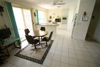 Fourth view of Homely house listing, 4 Torridon Close, Merrimac QLD 4226