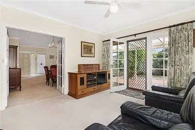 Fourth view of Homely house listing, 1 Carramar Court, Vermont VIC 3133