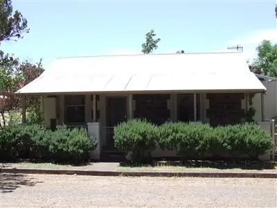 19 Upper Thames Street, Burra SA 5417