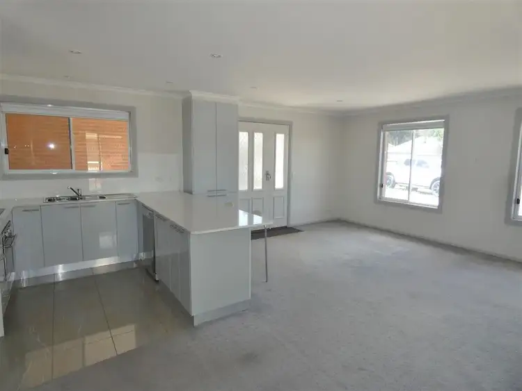Fifth view of Homely unit listing, 6/122 Craig Avenue, Warracknabeal VIC 3393