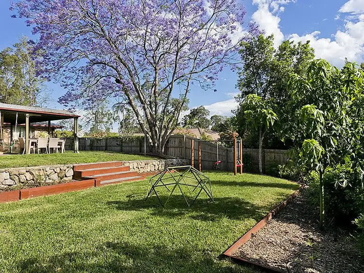 21 McAlroy Road, Ferny Grove QLD 4055