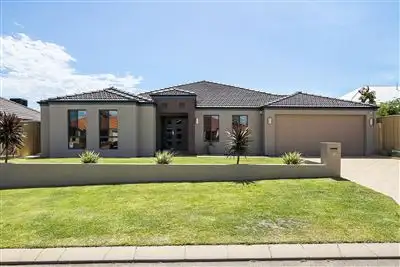 8 Lakefront Avenue, Beeliar WA 6164