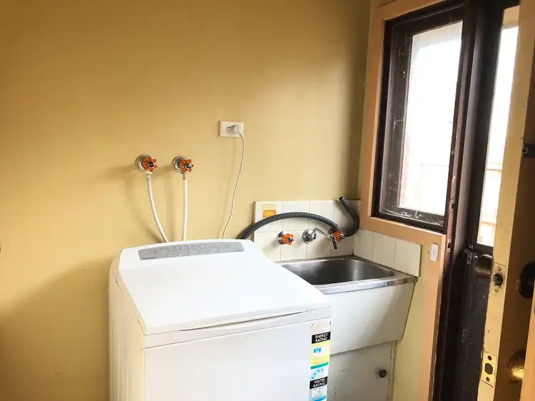 Fifth view of Homely apartment listing, 1/33 Chingford Street, Alphington VIC 3078