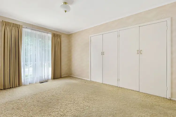 Fifth view of Homely house listing, 2 Tarwarri Place, Burwood East VIC 3151