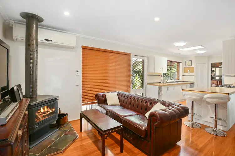 Third view of Homely house listing, 7 Gumtree Close, Croydon VIC 3136