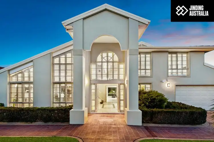 12 Nepean Court, Taylors Lakes VIC 3038