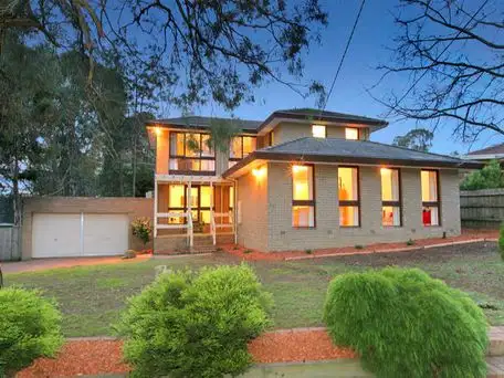 Main view of Homely house listing, 17 Araluen Drive, Croydon VIC 3136