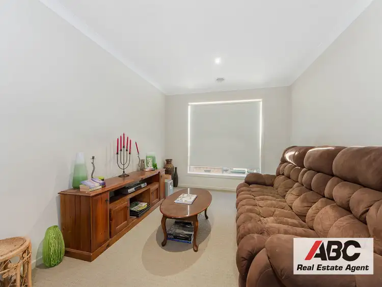 Second view of Homely house listing, 6 NUTMEG PARADE, Manor Lakes VIC 3024
