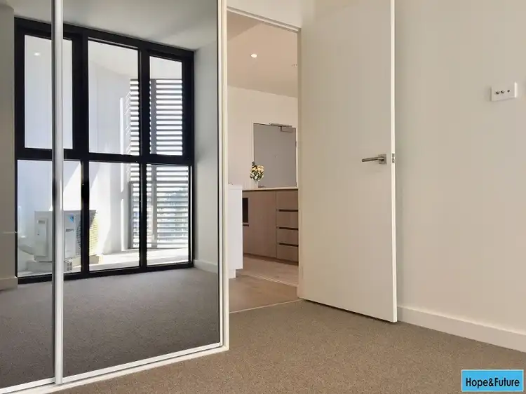605/5 Elgar Court, Doncaster VIC 3108