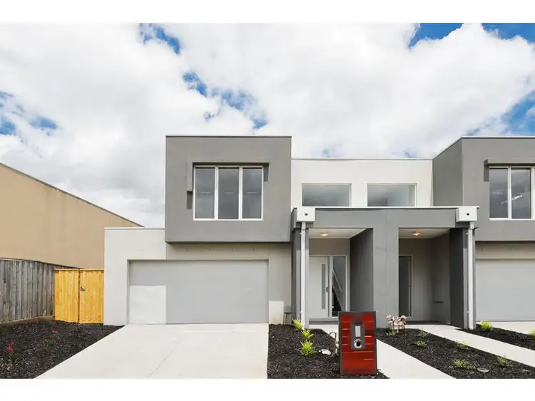 Main view of Homely townhouse listing, 67 Willow Glen Boulevard, Cranbourne VIC 3977