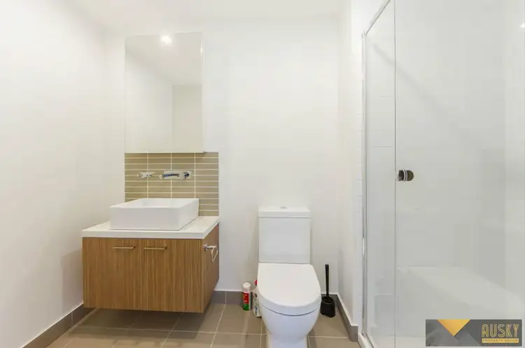 Sixth view of Homely apartment listing, 8 Sutherland Street, Melbourne VIC 3000