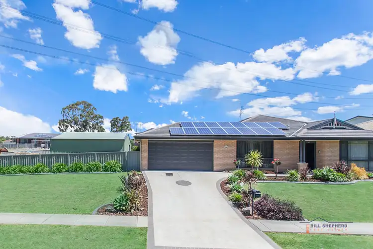 10 Galea Close, Cameron Park NSW 2285