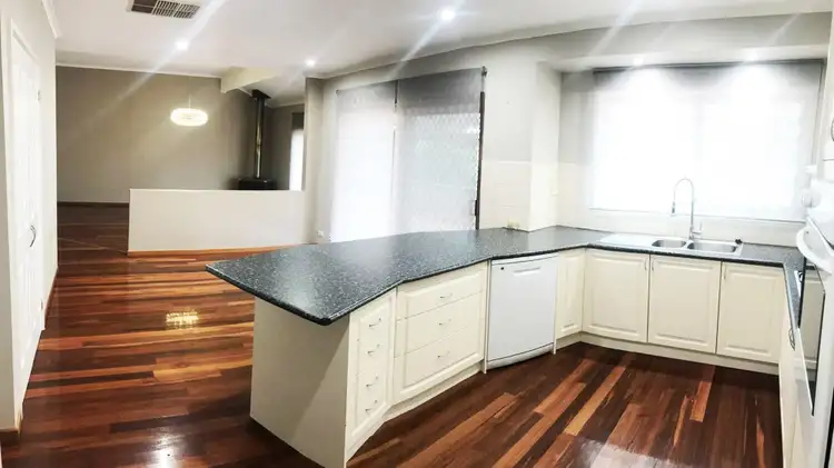 Fourth view of Homely house listing, 8 Enfield Close, Endeavour Hills VIC 3802