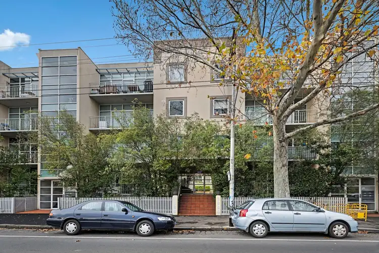 2/1060 Lygon Street, Carlton North VIC 3054