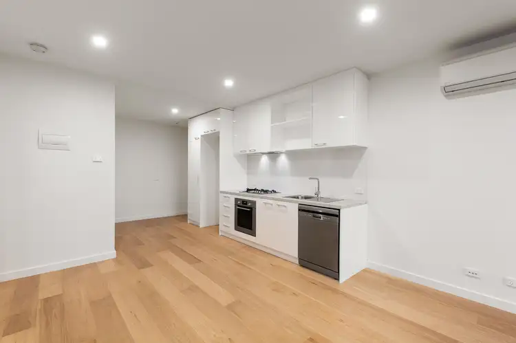 G09/360 Moreland Road