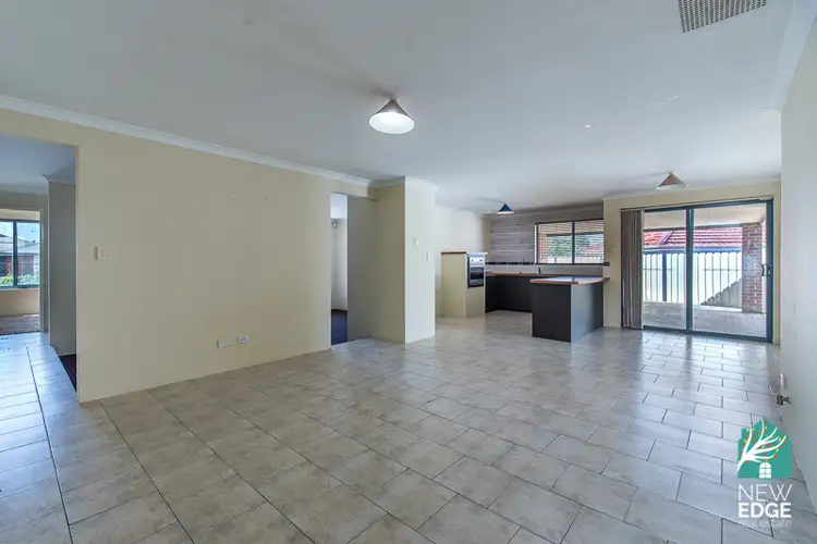 4 Whiteman Crescent, Bertram WA 6167