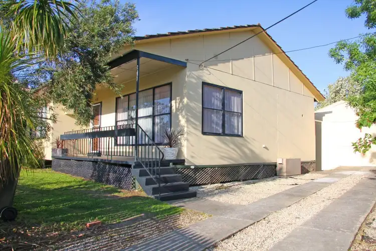 19 Silvertop Street, Frankston North VIC 3200