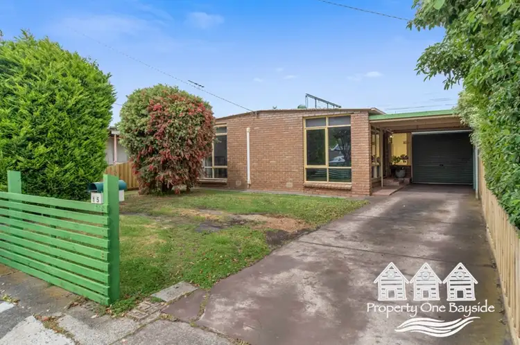 15 Bayside Grove, Seaford VIC 3198