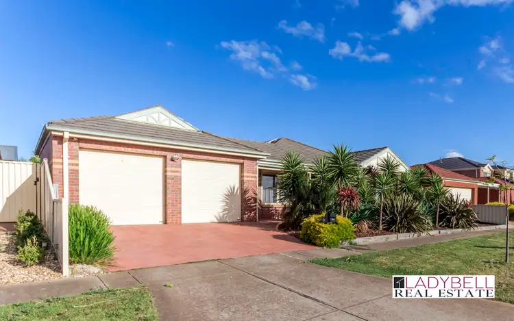 24 Saint James Wood Drive, Tarneit VIC 3029