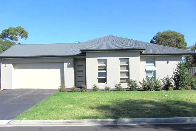 28 Chapel Street