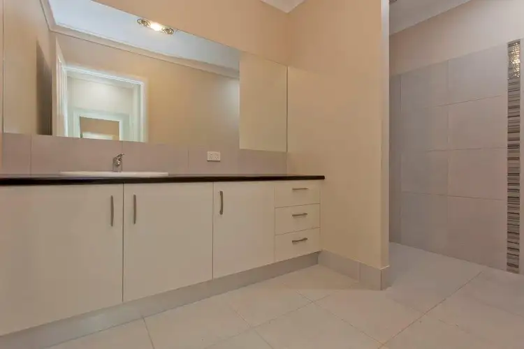 Sixth view of Homely townhouse listing, 1/9 Akuna Avenue, Tallangatta VIC 3700