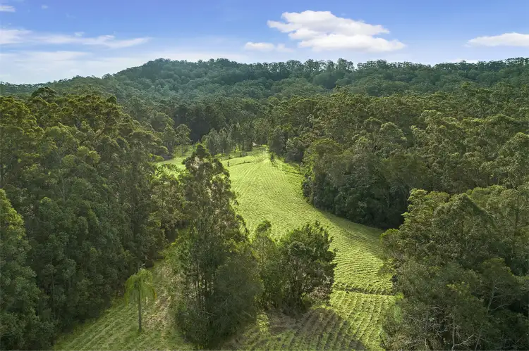 616 Peachester Road, Beerwah QLD 4519