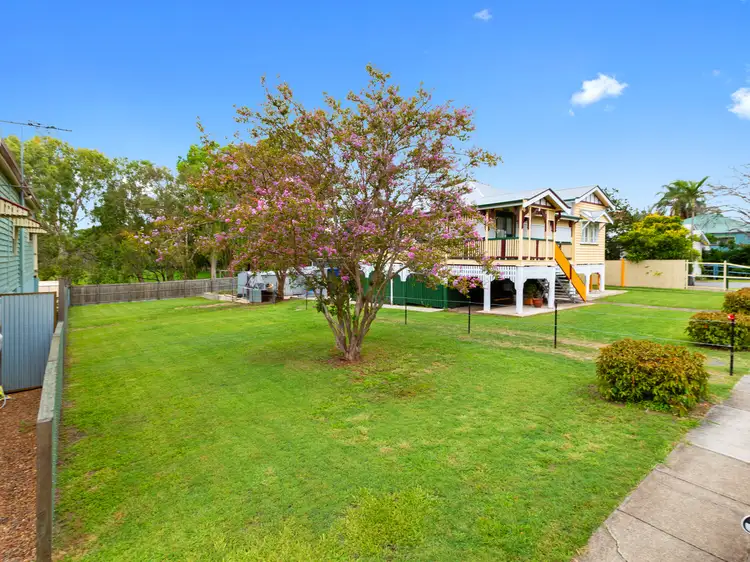 48 Victoria Street, Fairfield QLD 4103