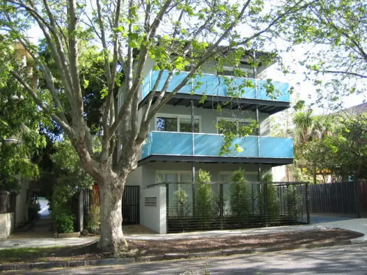 9 29 Charnwood Road