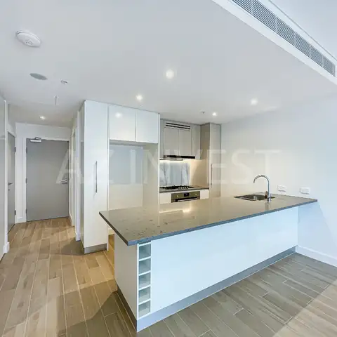 A2102/8 Walker Street