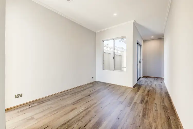 Fifth view of Homely house listing, 8 Elmton Court, Duncraig WA 6023