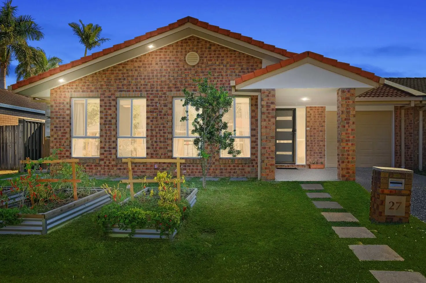 Main view of Homely house listing, 27 Erncroft Place, Rocklea QLD 4106