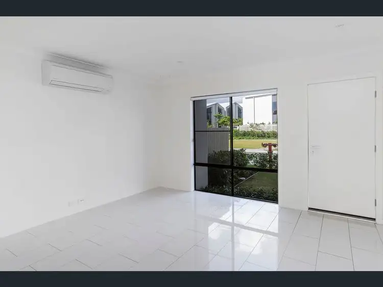 Third view of Homely townhouse listing, 32/1 Residences Circuit, Pimpama QLD 4209