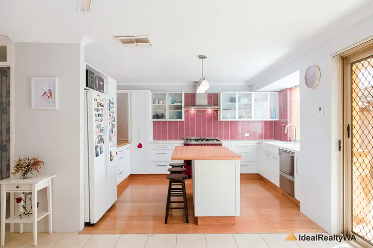 14 Marjorie Avenue, Shelley WA 6148