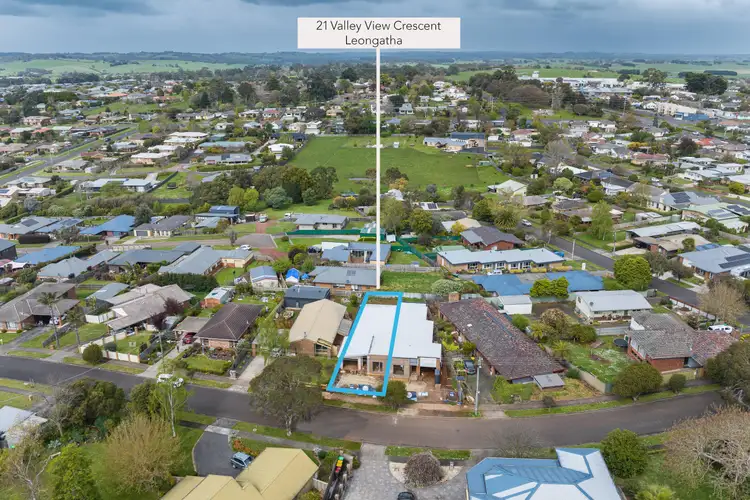 Fifth view of Homely townhouse listing, 21 Valley View Crescent, Leongatha VIC 3953