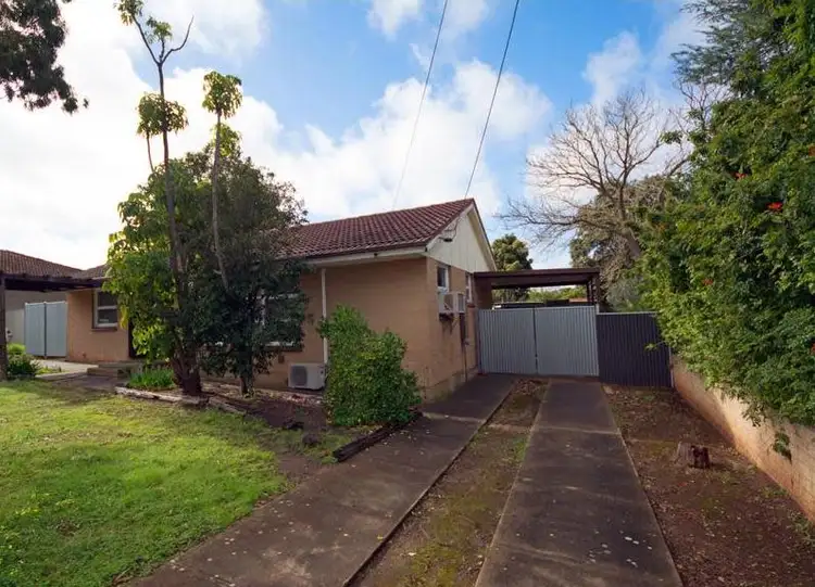 24 Eustace Crescent, Christie Downs SA 5164