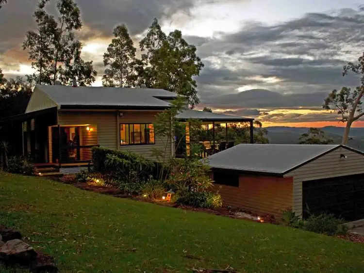 40 Chesterfield Drive, Bonogin QLD 4213