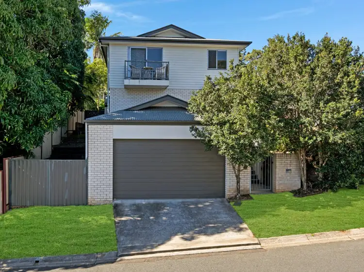 11 Cairngorm Street, Carrara QLD 4211