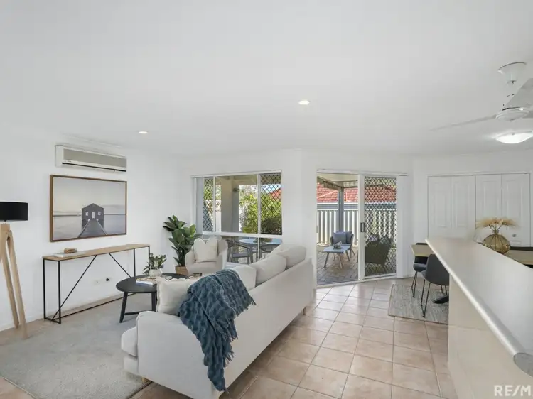 11 Leighanne Crescent, Arundel QLD 4214