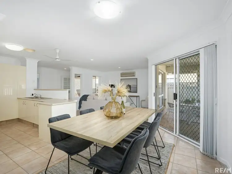 Sixth view of Homely house listing, 11 Leighanne Crescent, Arundel QLD 4214