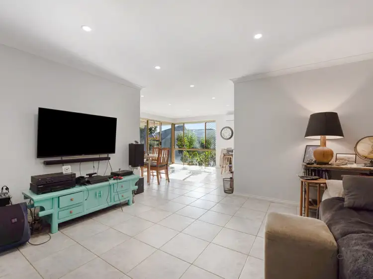 35 Eakins Crescent, Wandina WA 6530