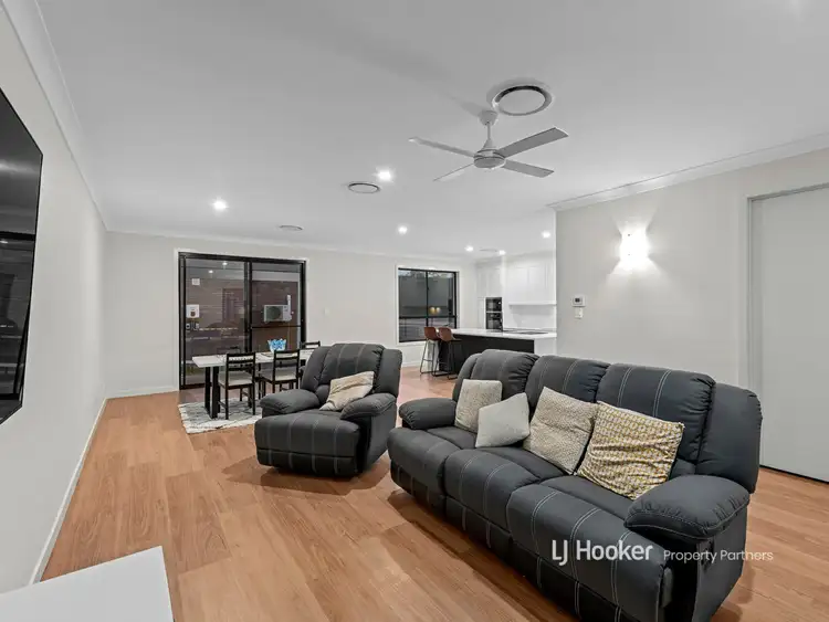 Sixth view of Homely house listing, 19 William Close, Park Ridge QLD 4125