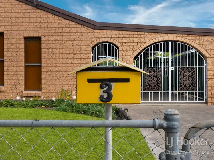 3 Kenny Street, Woodridge QLD 4114