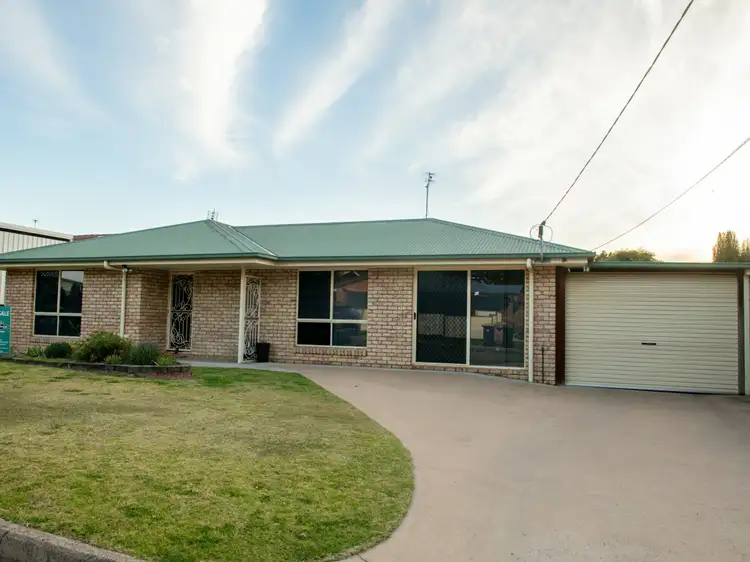 43 Wattle Avenue, Warwick QLD 4370
