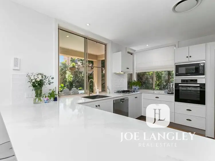 61 Noosa Springs Dr