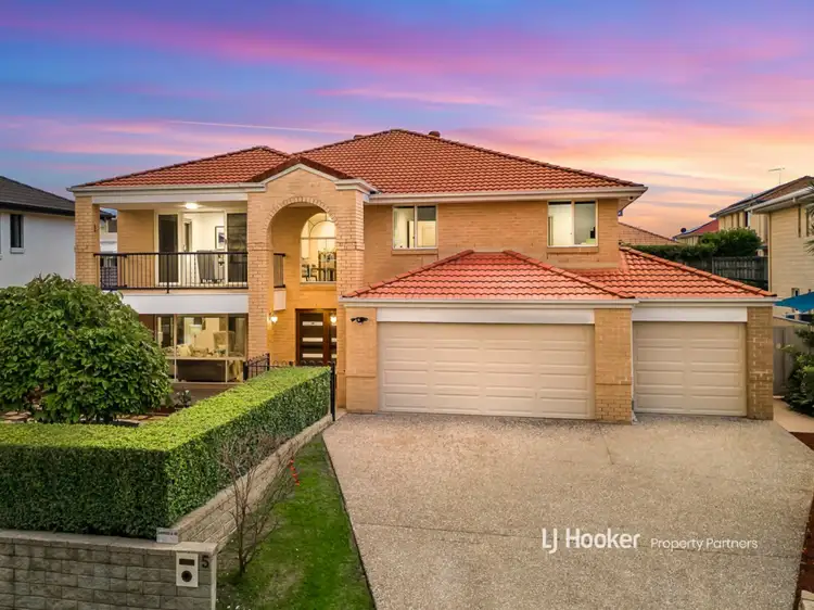 5 Caravonica Court, Calamvale QLD 4116
