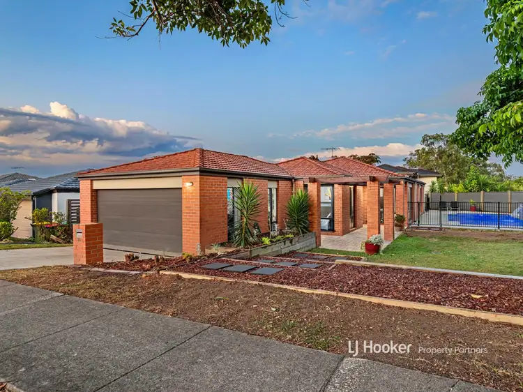25 Mapelton Circuit, Parkinson QLD 4115
