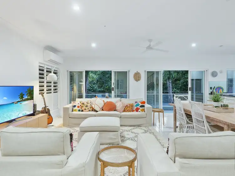 14 Crest Close, Bayview Heights QLD 4868